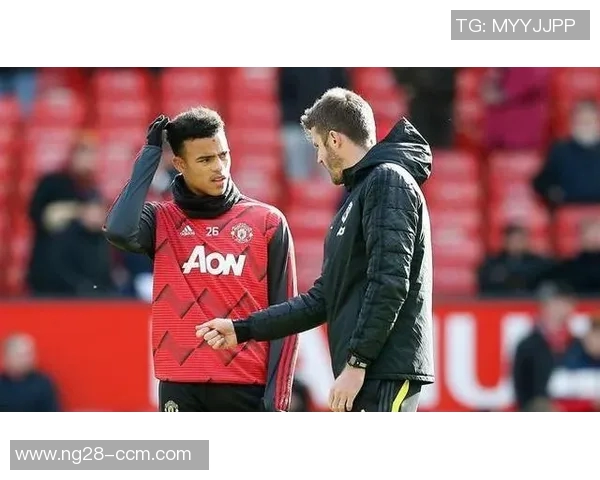 洛伊德替补出战表现惊艳高效得分助球队取得胜利